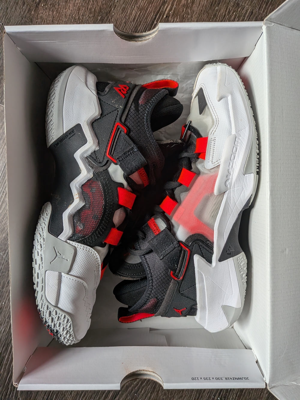 Jordan Men's Black/White/Red Athletic Shoes